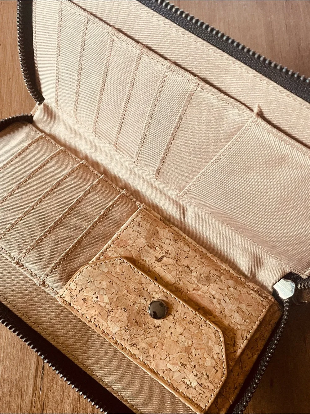 tentree Natural Cork Zippered Wallet